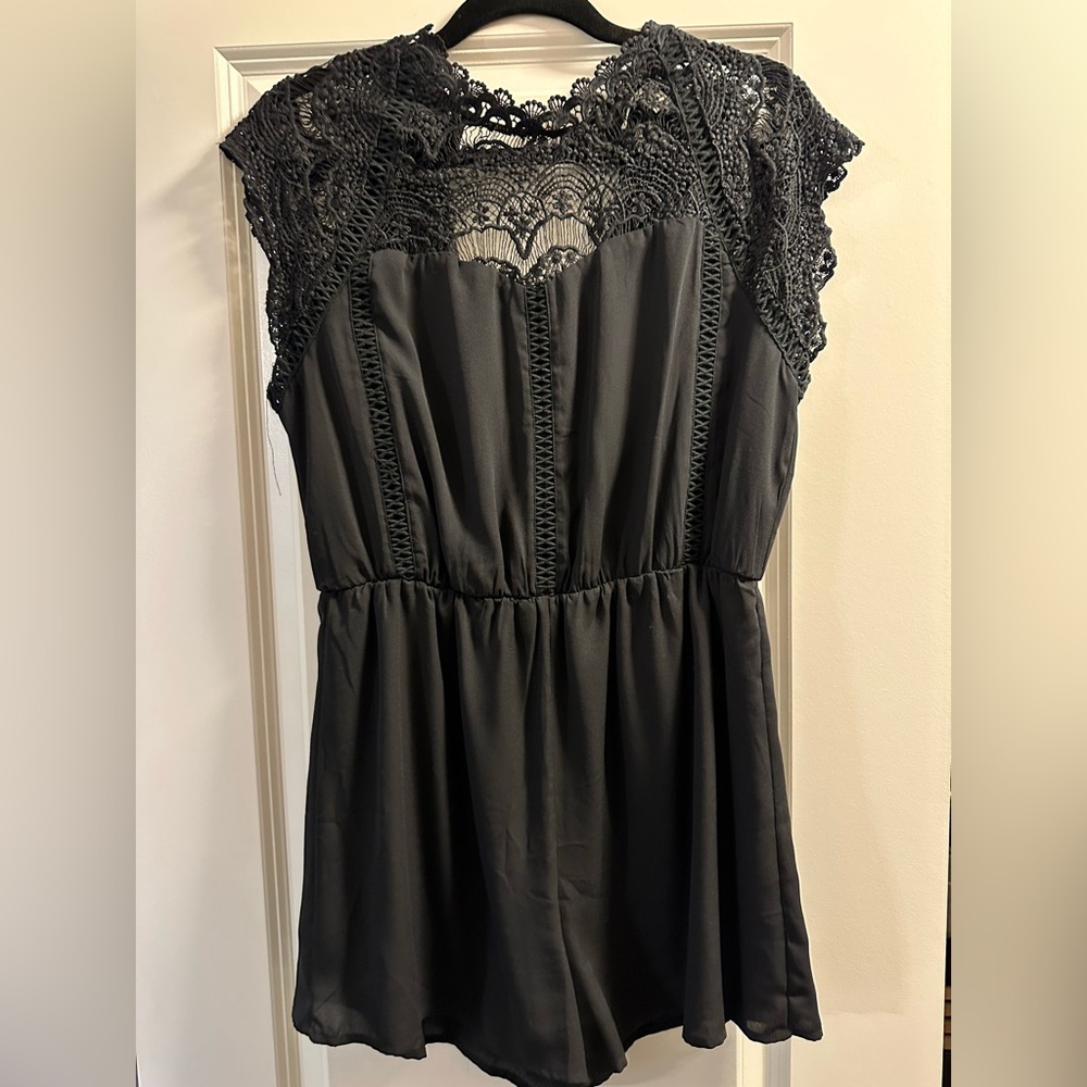 Miami lace romper